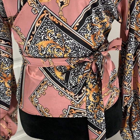 Wrap around blouse NWOT - Picture 3 of 8